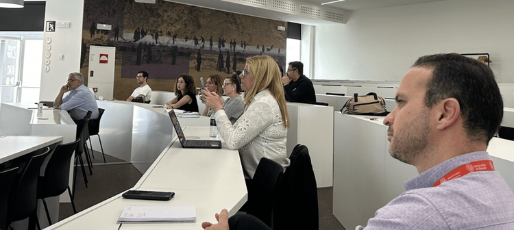 Proyecto TutorIA: Equipo I+D multidisciplinar y centros educativos